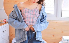 我和妽妽在厨房里的激情区二区